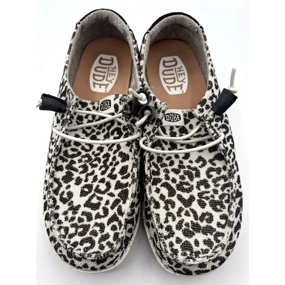 Hey Dude Shoes Women's 7 Wendy Cheetah Print Sneakers White Up Casual